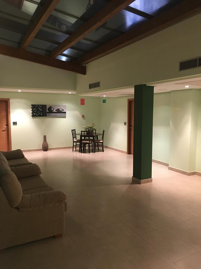 Hotel Area De Servicio Los Chopos Villaherreros Ngoại thất bức ảnh
